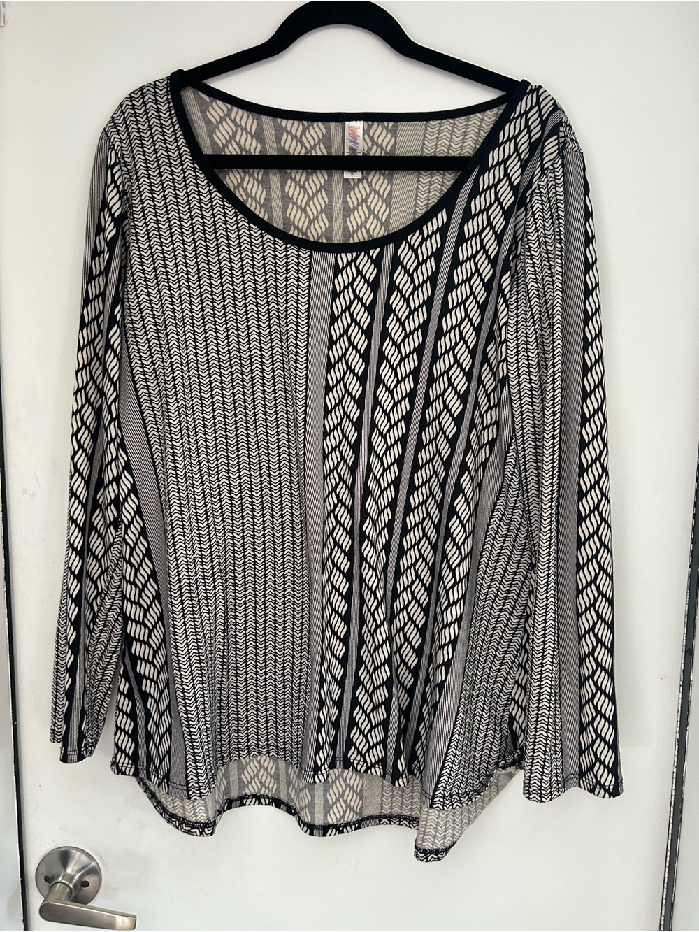 Lularoe - Long Sleeve Tee